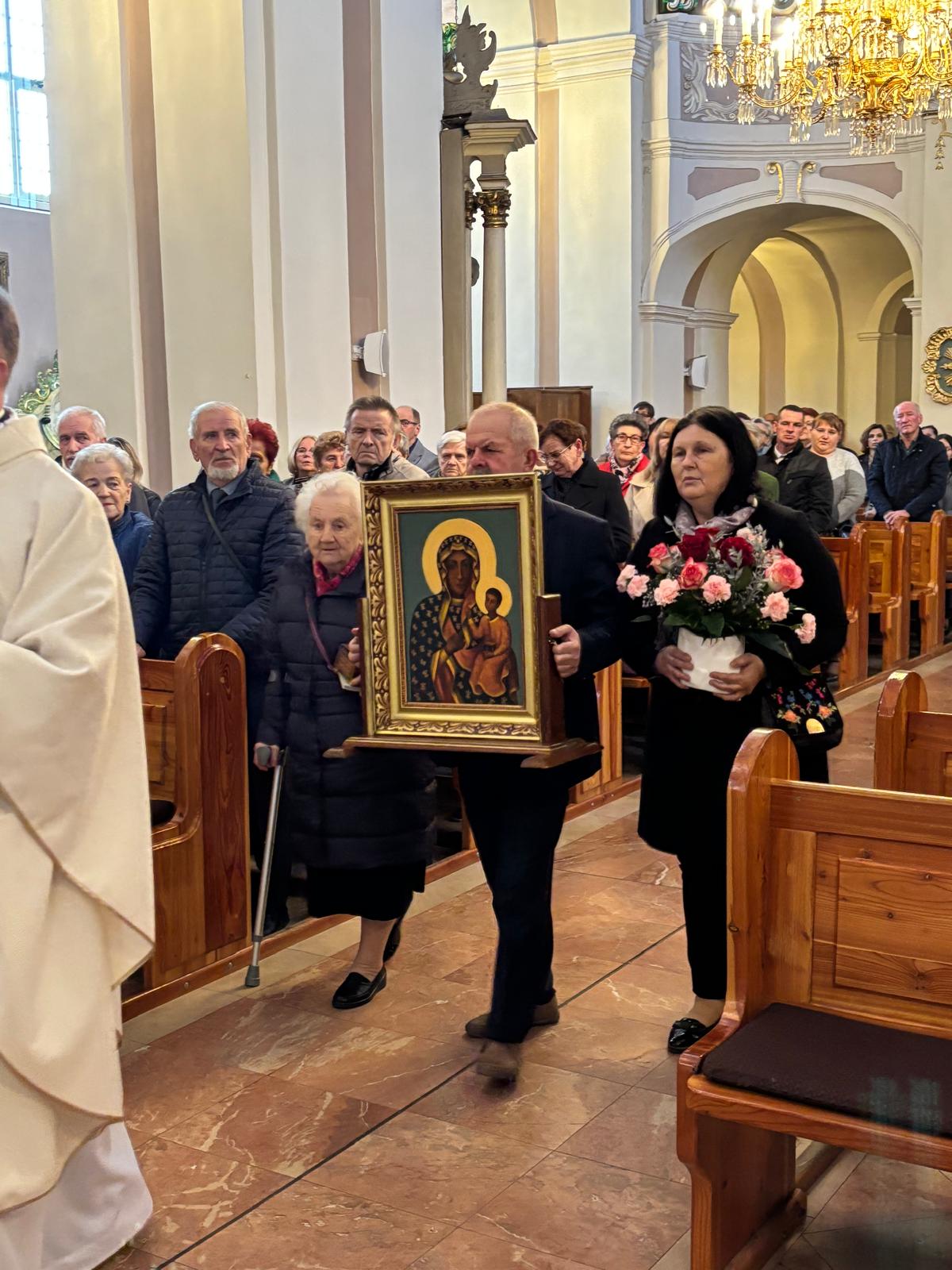 Mieszkańcy Straszkówka i Józefowa podziękowali za czas nawiedzenia Matki Bożej