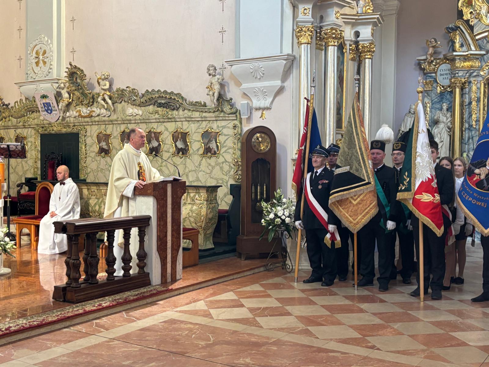 Msza święta w intencji Ojczyzny w Uroczystość NMP Królowej Polski