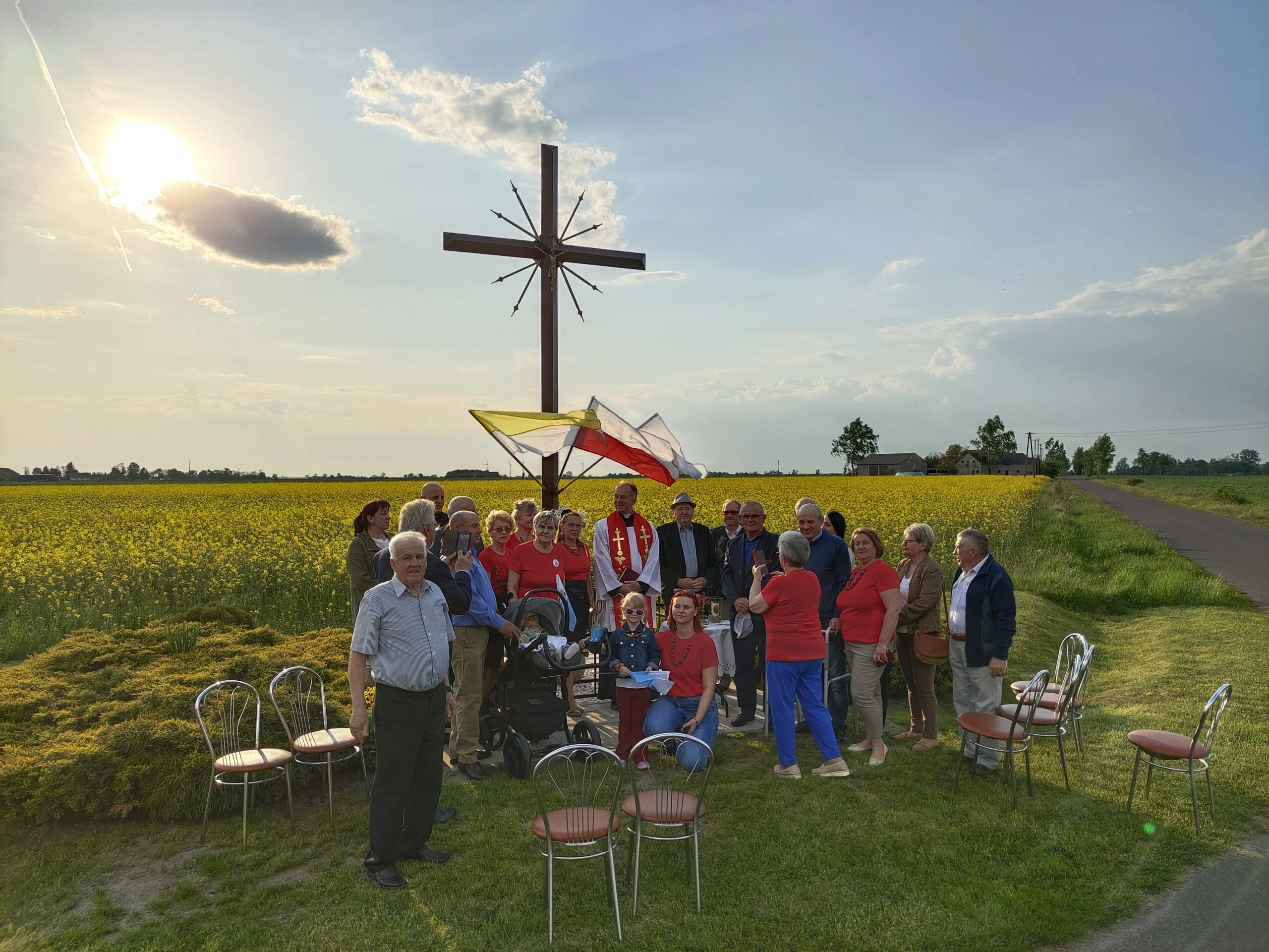 W Przybyszewie poświęcono krzyż