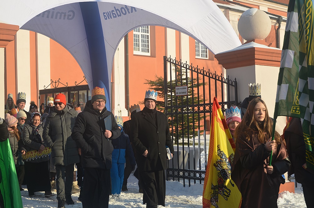 Ulicami Kłodawy przeszedł Orszak Trzech Króli